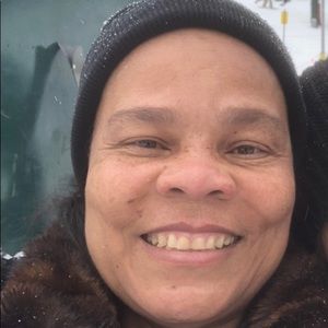 Meet your Posher, Roslyn